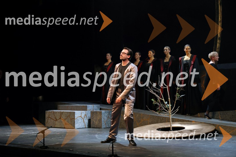 Opera Blühen (Razcvet), premiera