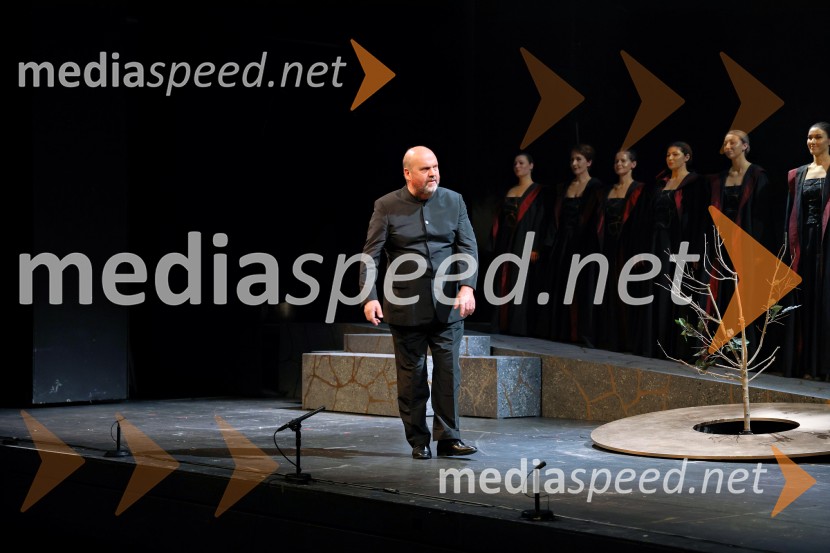 Opera Blühen (Razcvet), premiera