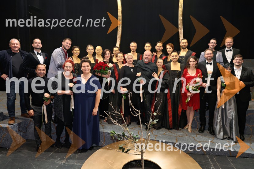 Opera Blühen (Razcvet), premiera