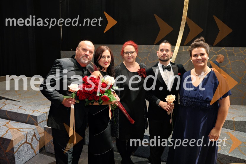 Opera Blühen (Razcvet), premiera