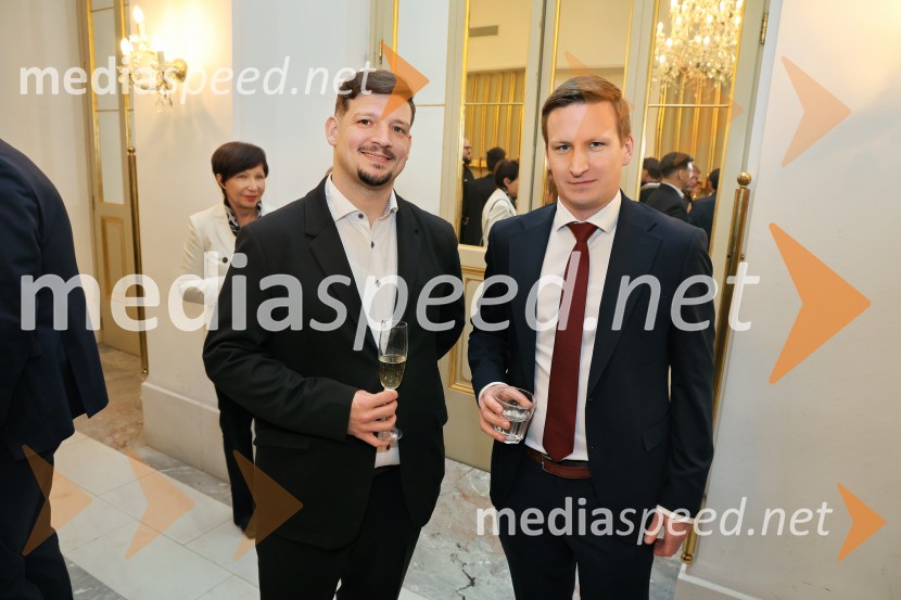 Opera Blühen (Razcvet), premiera