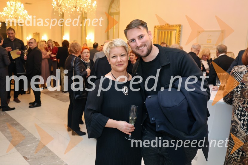 Opera Blühen (Razcvet), premiera