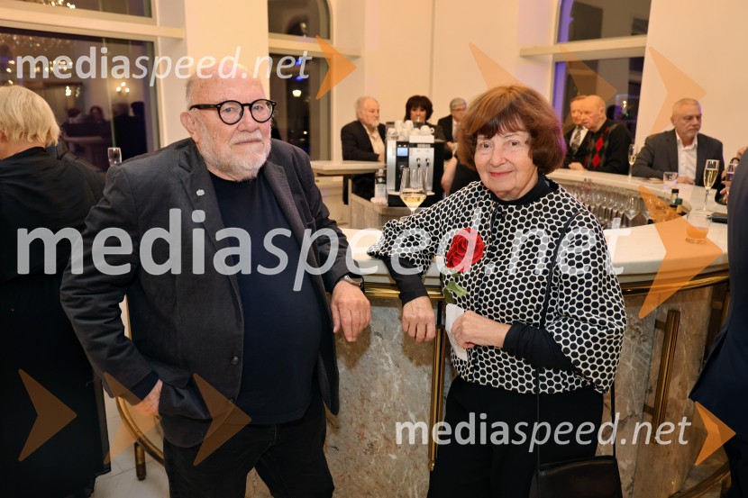 Opera Blühen (Razcvet), premiera