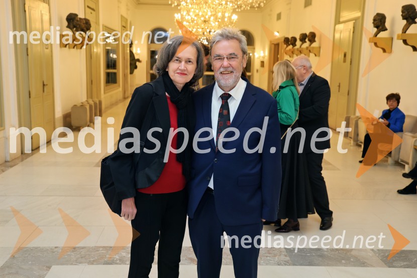  Nilda Luketič; mag. Zdravko Luketič, mestni svetnik MOM, Nova Slovenija – Krščanski demokratiOpera Blühen (Razcvet), premiera