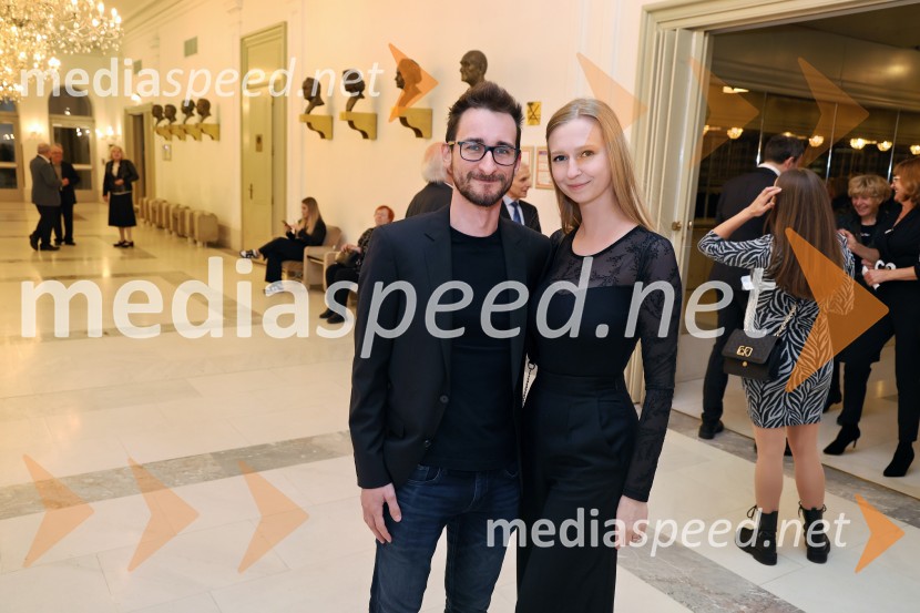 Opera Blühen (Razcvet), premiera