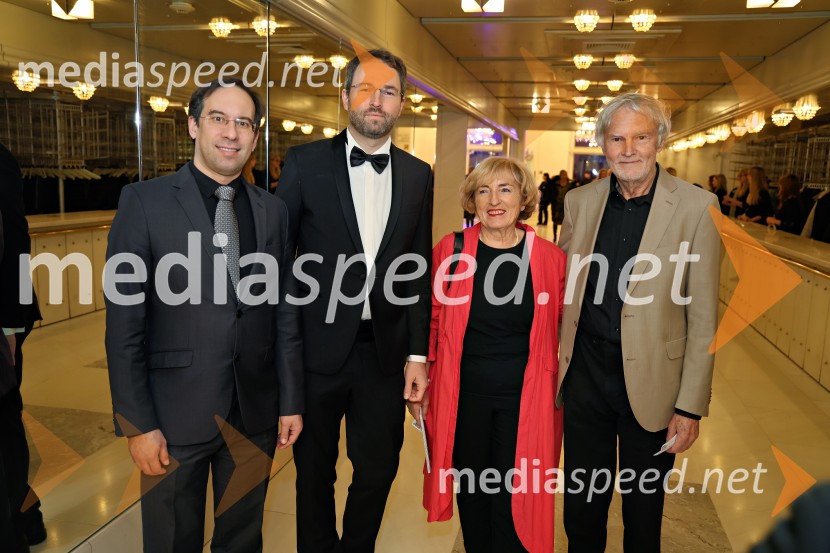 Opera Blühen (Razcvet), premiera