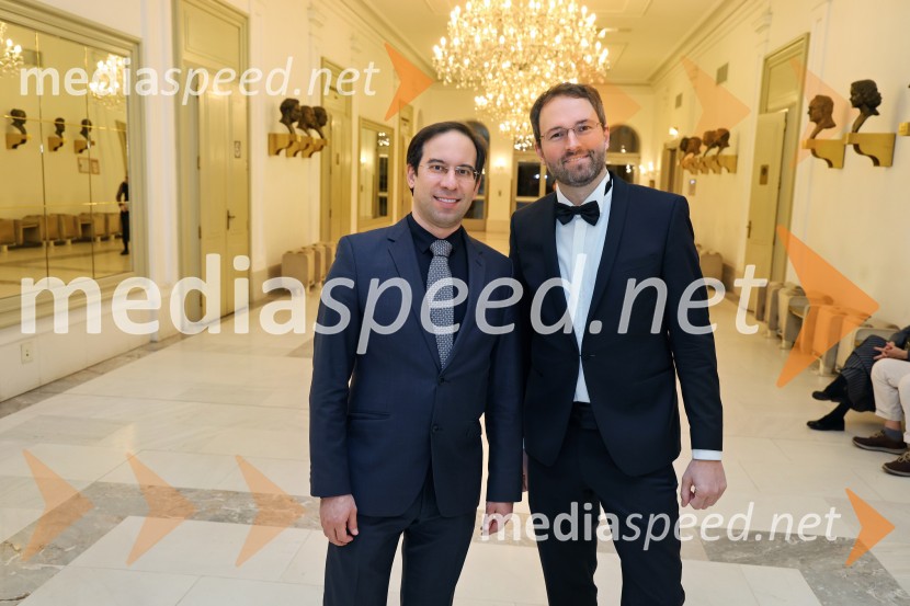  Simon Krečič, umetniški direktor Opere SNG Maribor;  Vito Žuraj, skladateljOpera Blühen (Razcvet), premiera