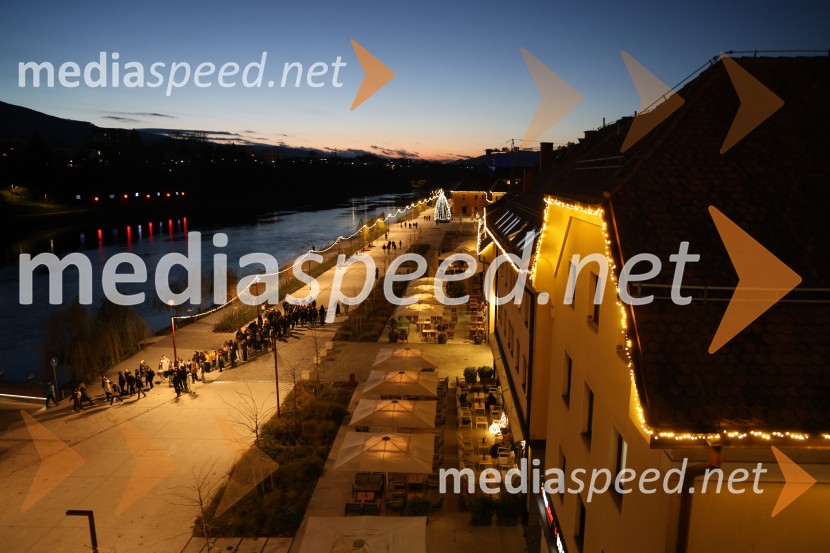 Prižig prazničnih lučk v Mariboru 2025