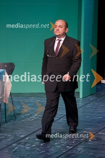 Gregor Čušin, igralecReklame, seks in požrtija, premiera v MGL