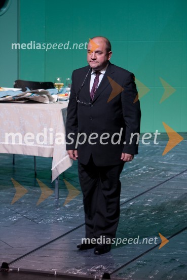 Gregor Čušin, igralecReklame, seks in požrtija, premiera v MGL
