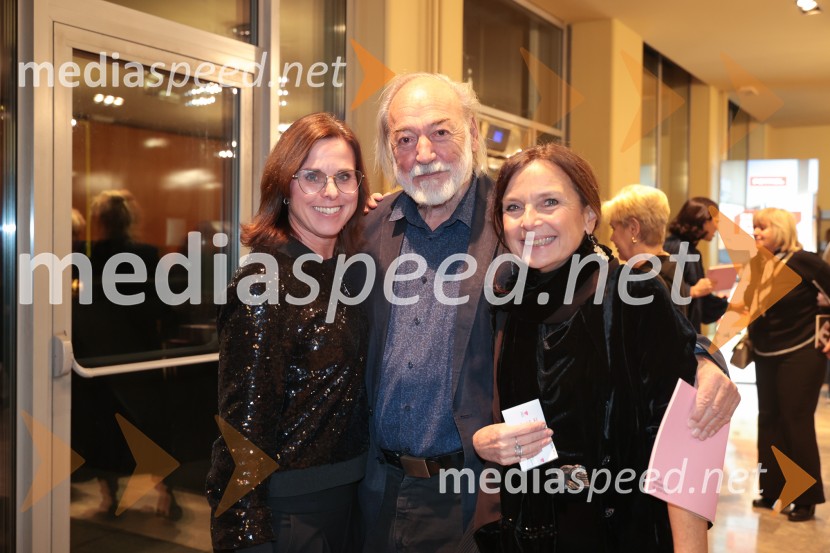  Petra Hrastar, MGL;  ... ;  Darja Hlavka Godina, glasbena oblikovalkaFantazijska satira Zmaj, premiera MGL