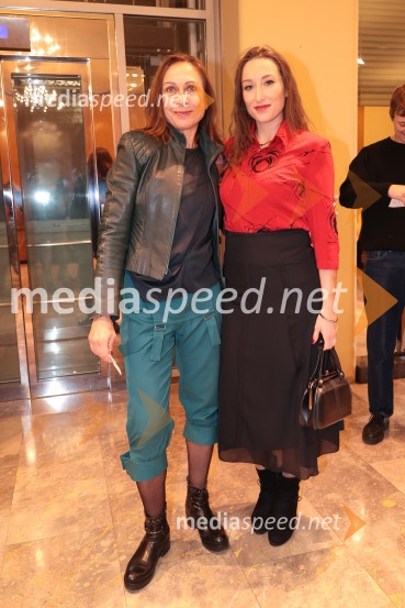  Maruša Oblak, igralka;  Gaja Višnar, igralkaFantazijska satira Zmaj, premiera MGL