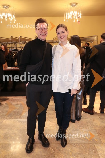  ... ;  Lucija Harum, igralka, pevkaFantazijska satira Zmaj, premiera MGL