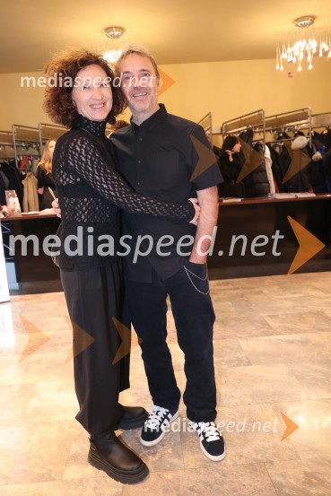  ... ;  Jani Hace, glasbenik, SiddhartaFantazijska satira Zmaj, premiera MGL