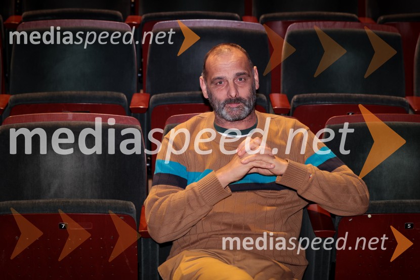 Fantazijska satira Zmaj, premiera MGL