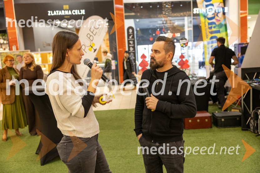  Tatjana Maguša, Mediaspeed d.o.o.;  Janko Simon Klanfer, urednik, Radio FantasyPubec 2025 v Citycentru Celje