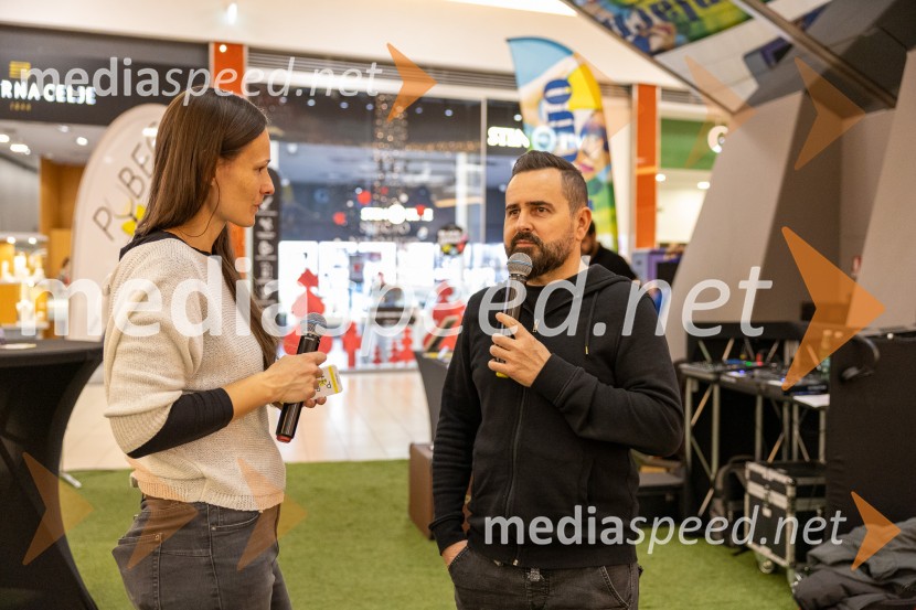  Tatjana Maguša, Mediaspeed d.o.o.;  Janko Simon Klanfer, urednik, Radio FantasyPubec 2025 v Citycentru Celje