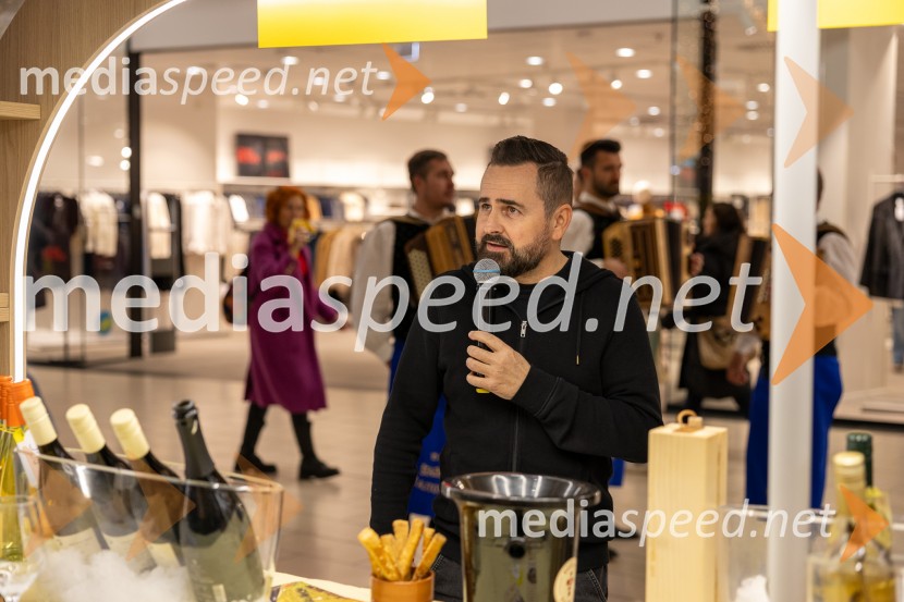  Janko Simon Klanfer, urednik, Radio FantasyPubec 2025 v Citycentru Celje