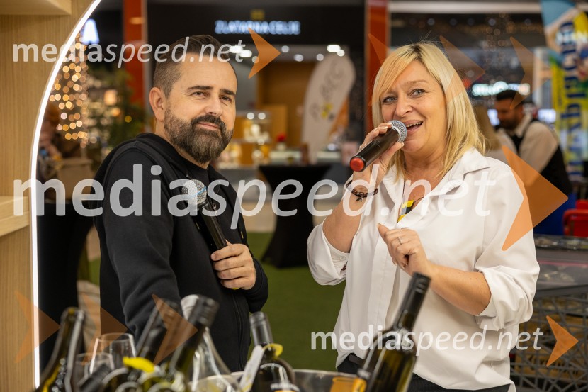  Janko Simon Klanfer, urednik, Radio Fantasy;  Natalija Kleiderman, Vinogradništvo KrainzPubec 2025 v Citycentru Celje