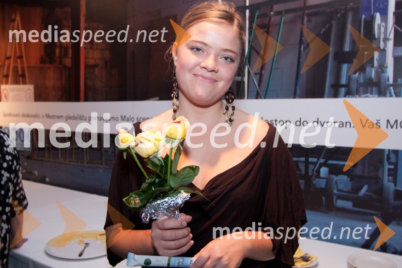 Lidija Sušnik, študentka AGRFTReklame, seks in požrtija, premiera v MGL