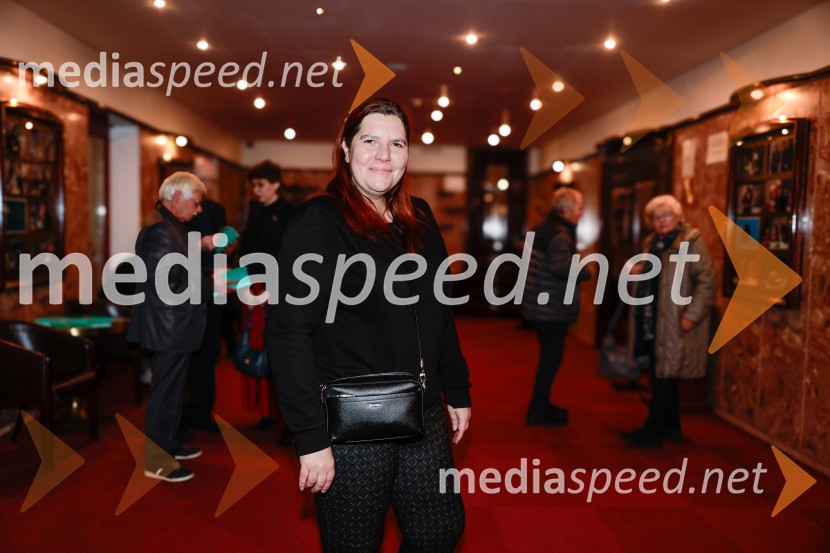 Lepotna kraljica Leenana, premiera Prešernovo gledališče Kranj