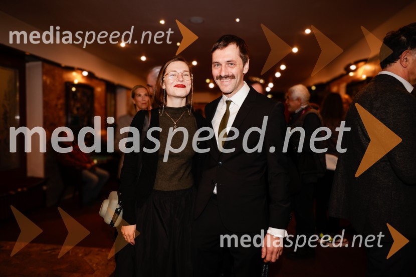 Lepotna kraljica Leenana, premiera Prešernovo gledališče Kranj