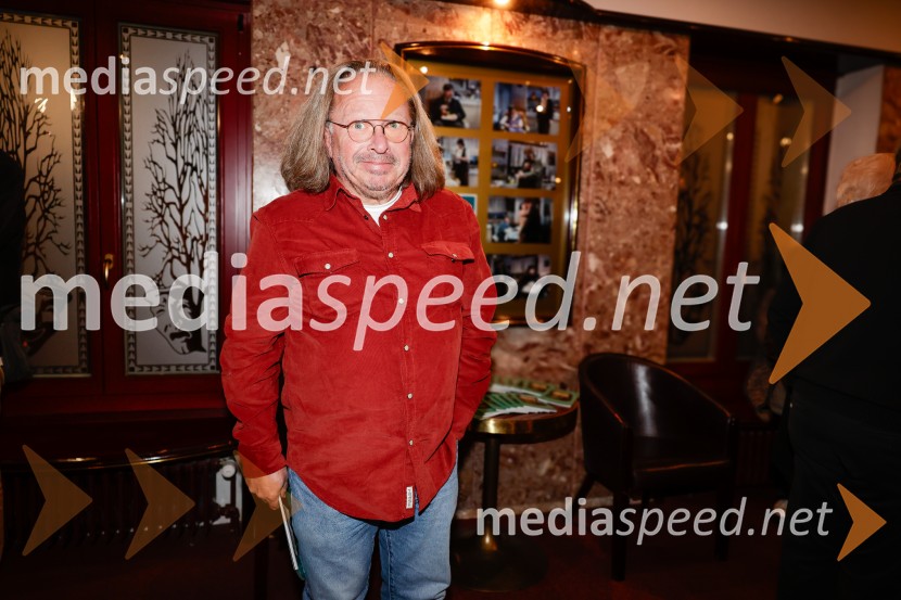 Lepotna kraljica Leenana, premiera Prešernovo gledališče Kranj