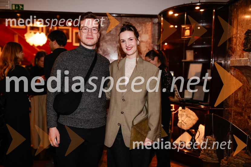 Lepotna kraljica Leenana, premiera Prešernovo gledališče Kranj