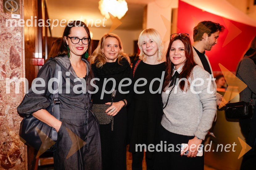 Lepotna kraljica Leenana, premiera Prešernovo gledališče Kranj