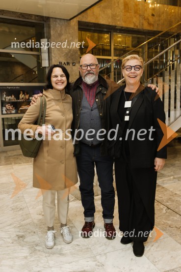 1982, krstna uprizoritev v SNG Nova Gorica