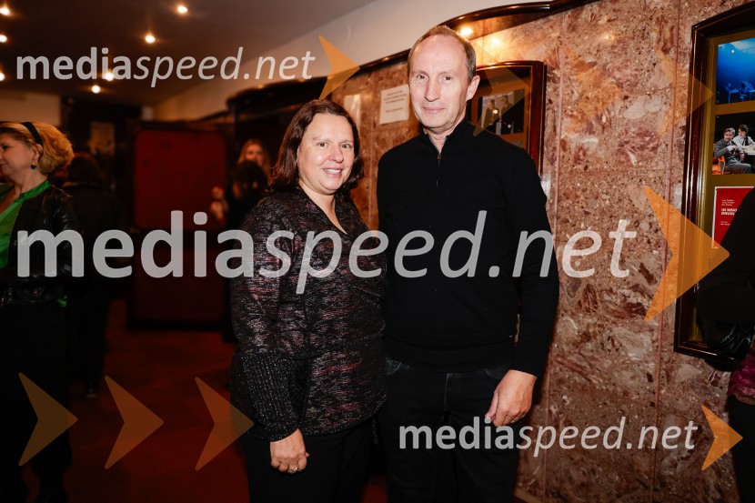 Lepotna kraljica Leenana, premiera Prešernovo gledališče Kranj