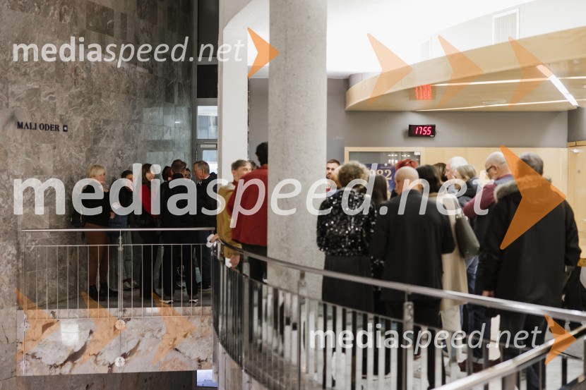 1982, krstna uprizoritev v SNG Nova Gorica