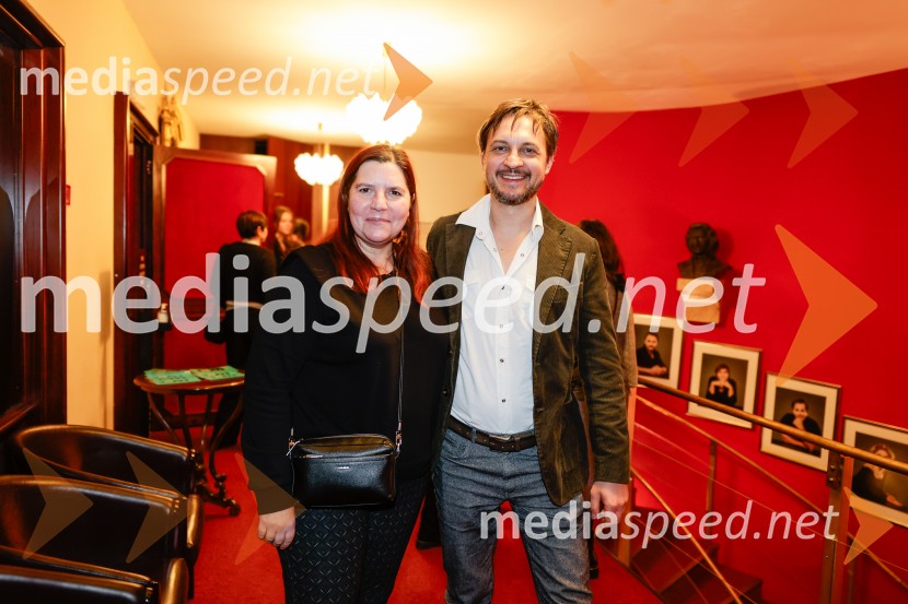 Lepotna kraljica Leenana, premiera Prešernovo gledališče Kranj