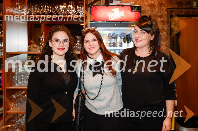 Lepotna kraljica Leenana, premiera Prešernovo gledališče Kranj