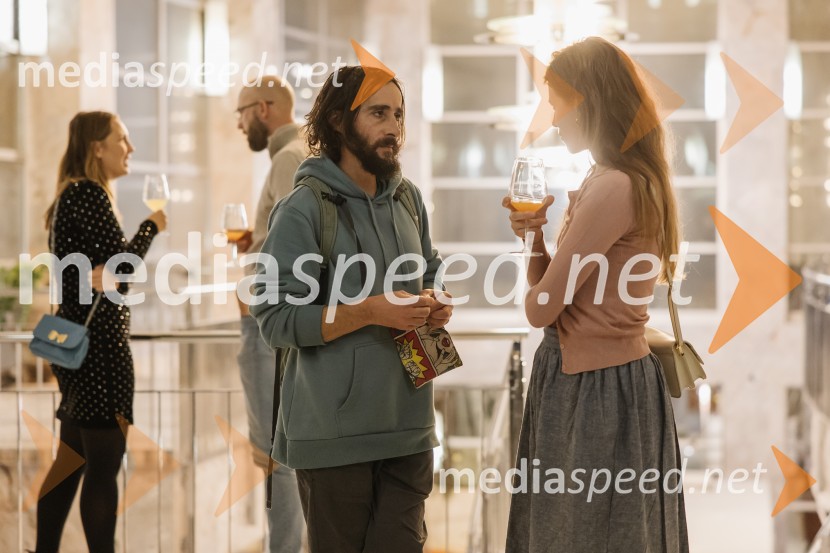 1982, krstna uprizoritev v SNG Nova Gorica