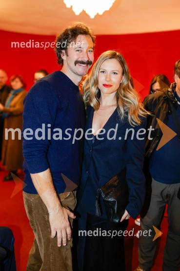 Lepotna kraljica Leenana, premiera Prešernovo gledališče Kranj