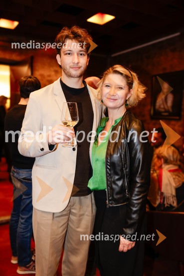 Lepotna kraljica Leenana, premiera Prešernovo gledališče Kranj