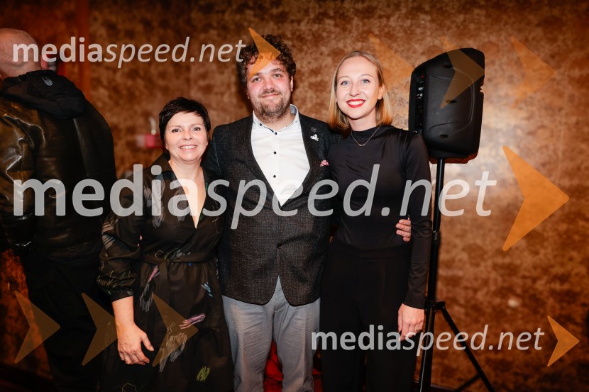 Lepotna kraljica Leenana, premiera Prešernovo gledališče Kranj