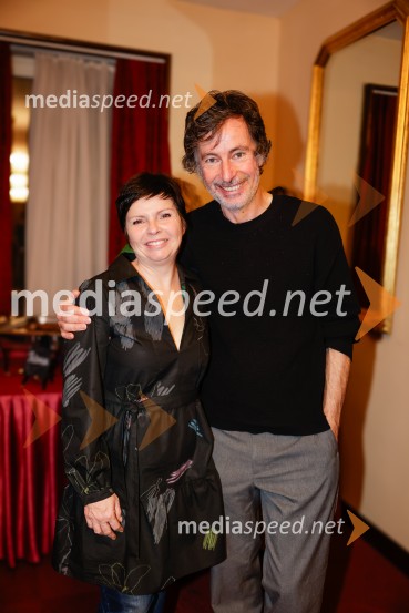 Lepotna kraljica Leenana, premiera Prešernovo gledališče Kranj