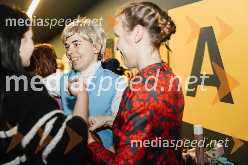 1982, krstna uprizoritev v SNG Nova Gorica