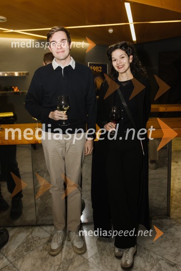 1982, krstna uprizoritev v SNG Nova Gorica