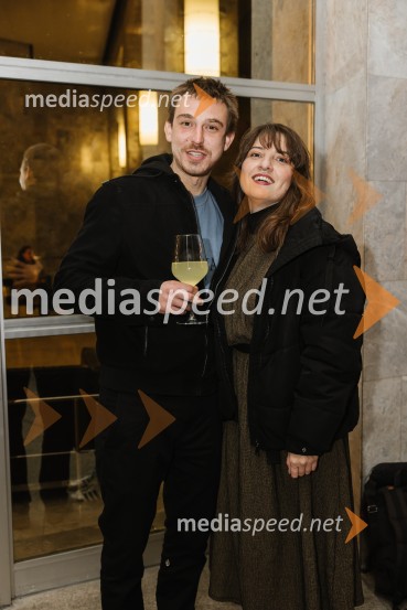 1982, krstna uprizoritev v SNG Nova Gorica