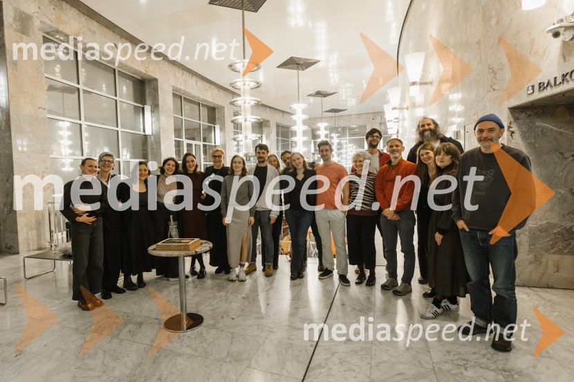 1982, krstna uprizoritev v SNG Nova Gorica