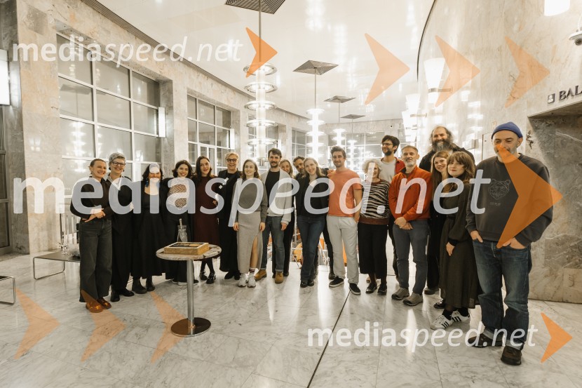 1982, krstna uprizoritev v SNG Nova Gorica