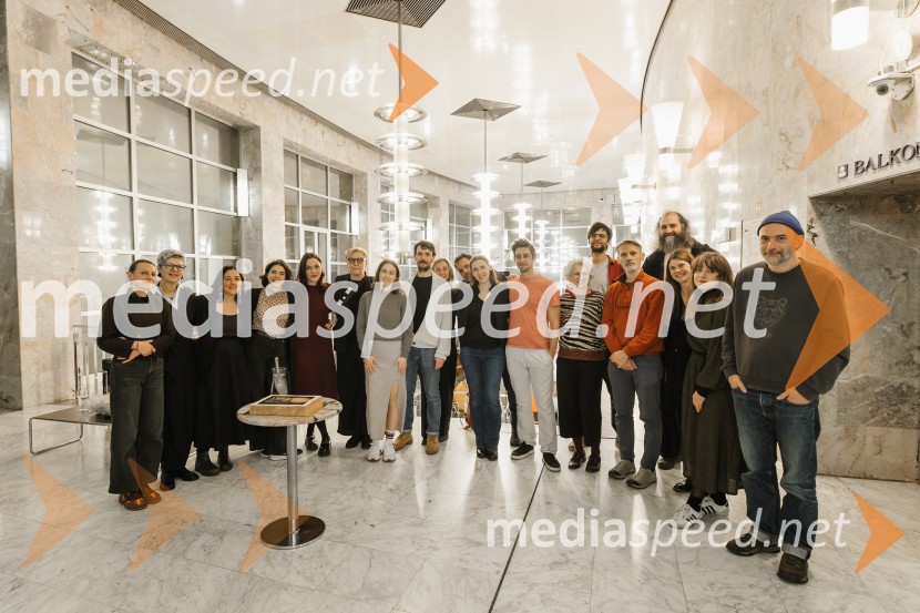 1982, krstna uprizoritev v SNG Nova Gorica