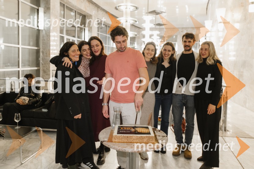 1982, krstna uprizoritev v SNG Nova Gorica