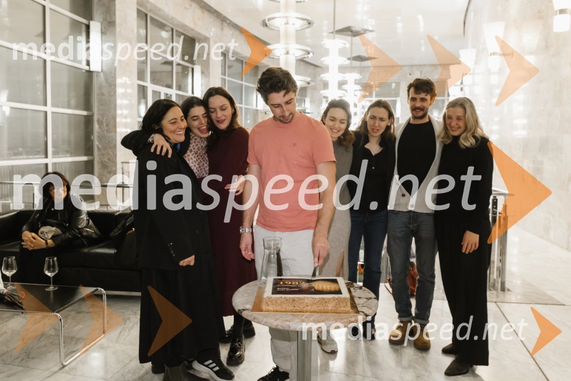 1982, krstna uprizoritev v SNG Nova Gorica