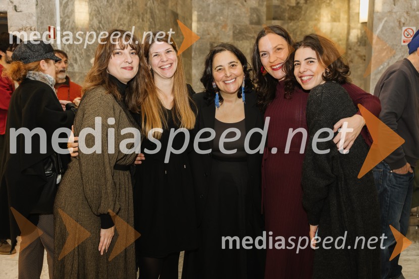 1982, krstna uprizoritev v SNG Nova Gorica