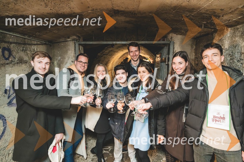 Vinska pot v rovih pod starim Kranjem, drugi petek