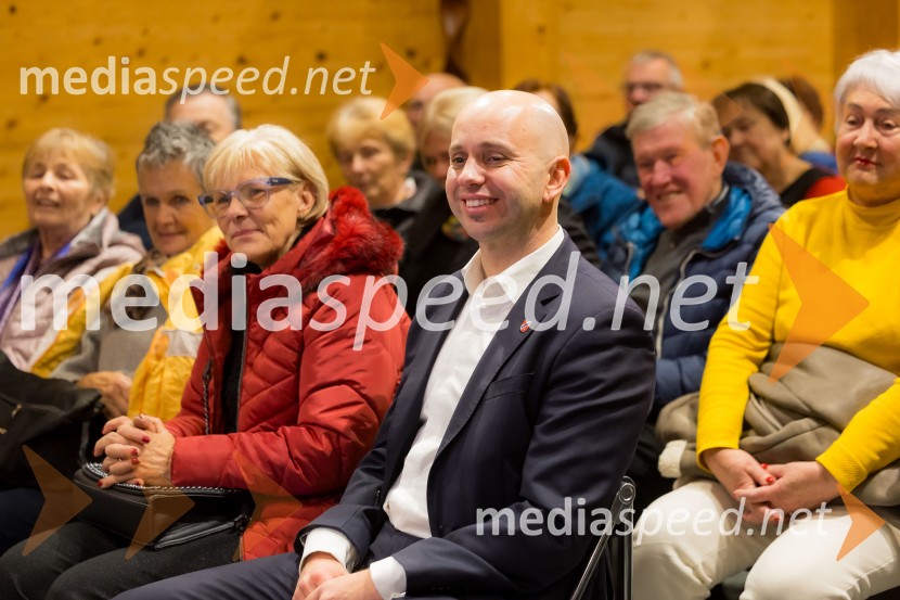 Martin Golob gost v skednju Škrabčeve domačije